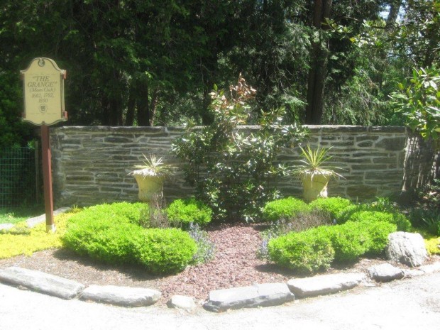 Entrance Garden